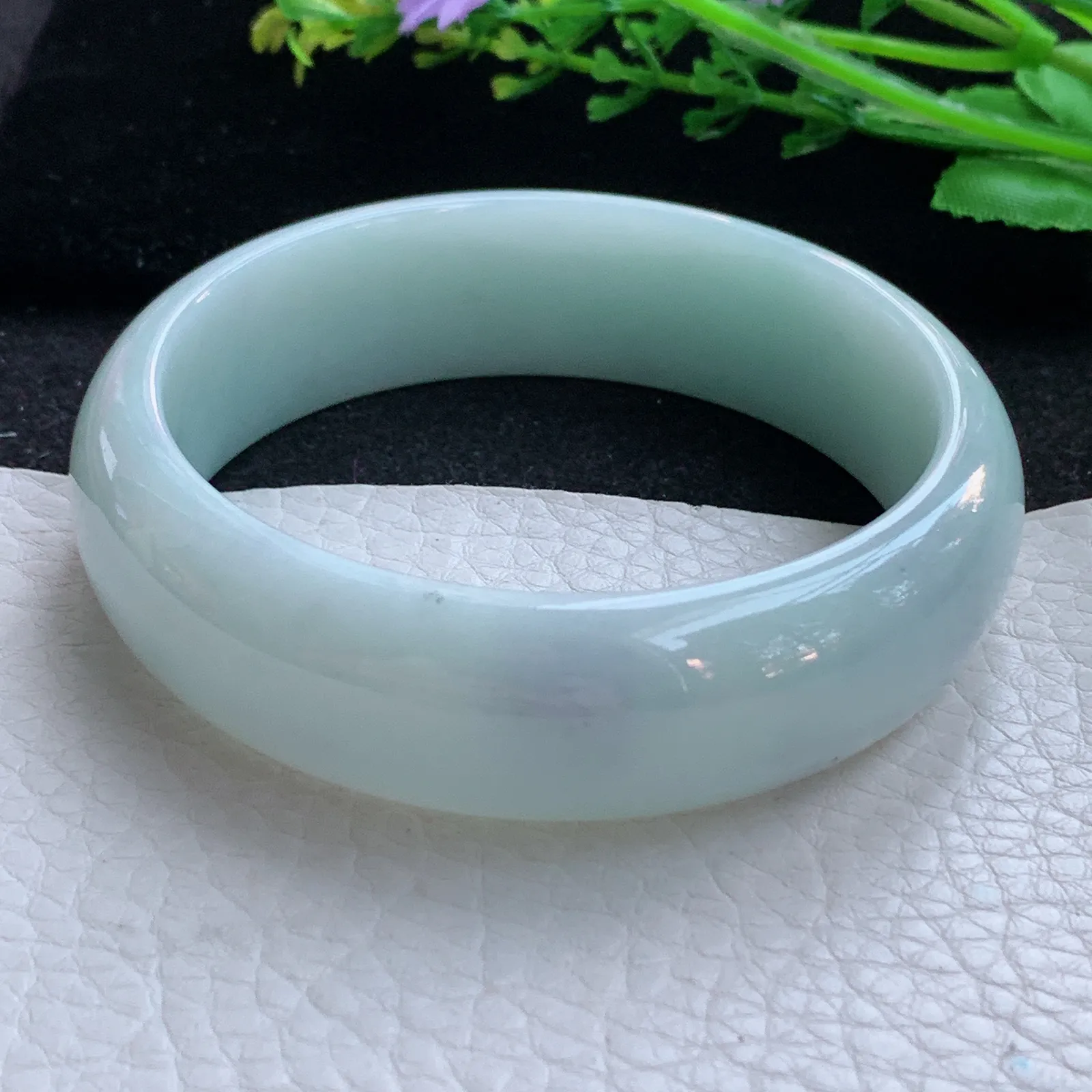 hy大圈口61.5*18.5*7.6轮胎镯 缅甸翡翠a货玉手镯浅绿大气宽边玉手环