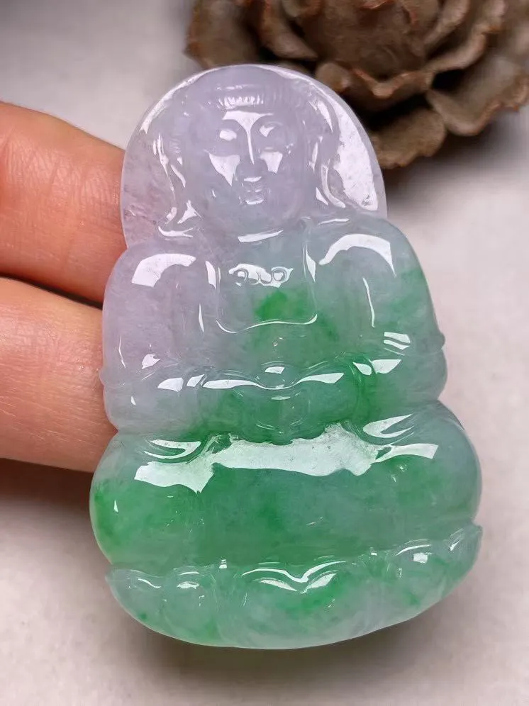 冰糯种飘绿【观音菩萨】吊坠，种水好，玉质细腻 ，卖相好.