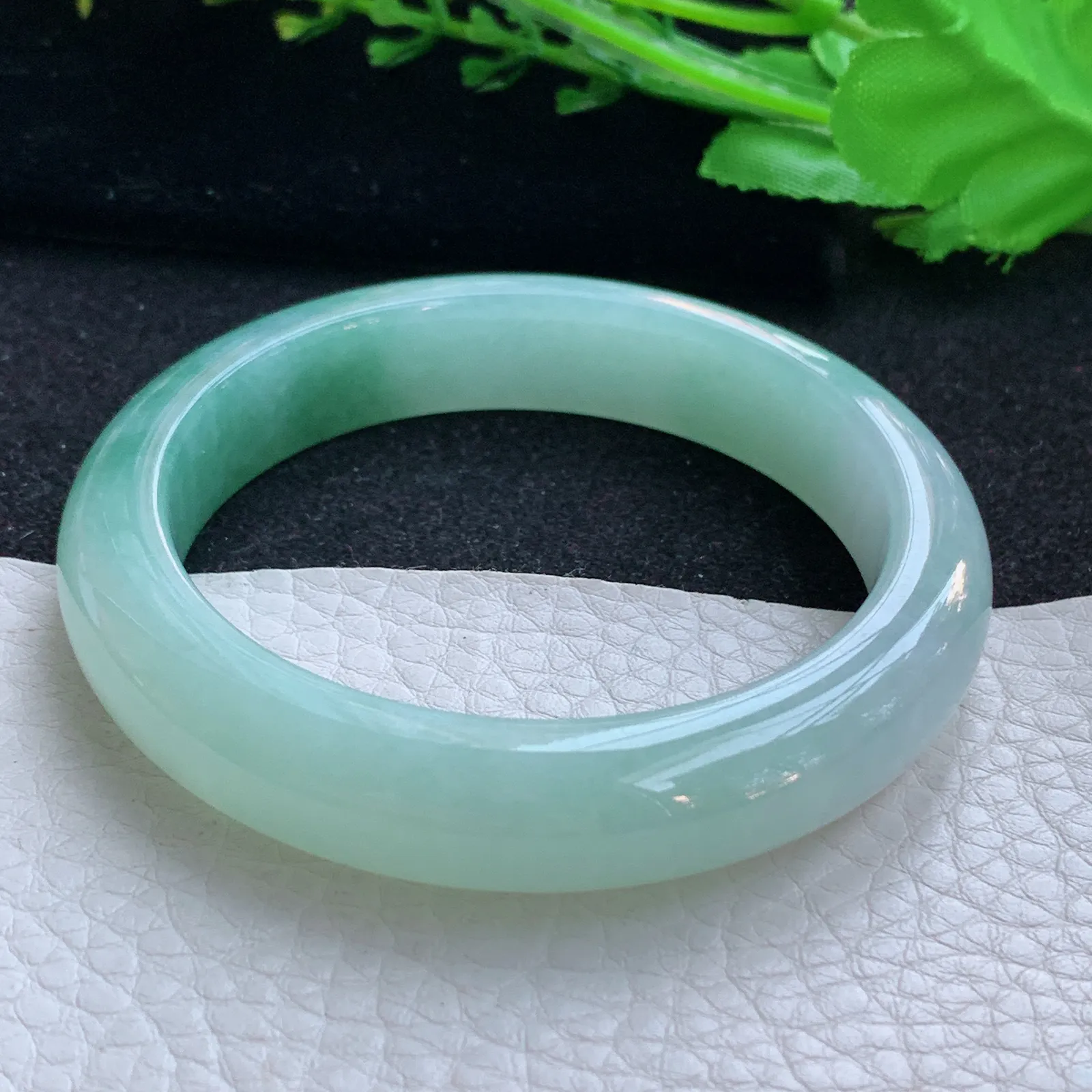 yh自然光54*12.3*9招财镯 缅甸翡翠a货玉手镯半山水秀气宽边玉手环 美人镯