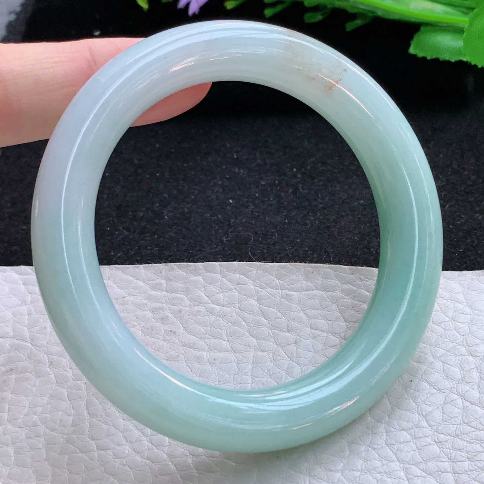 ss自然光54.5*10.9美人镯 缅甸翡翠a货玉手镯清新圆条玉手环 叮当镯