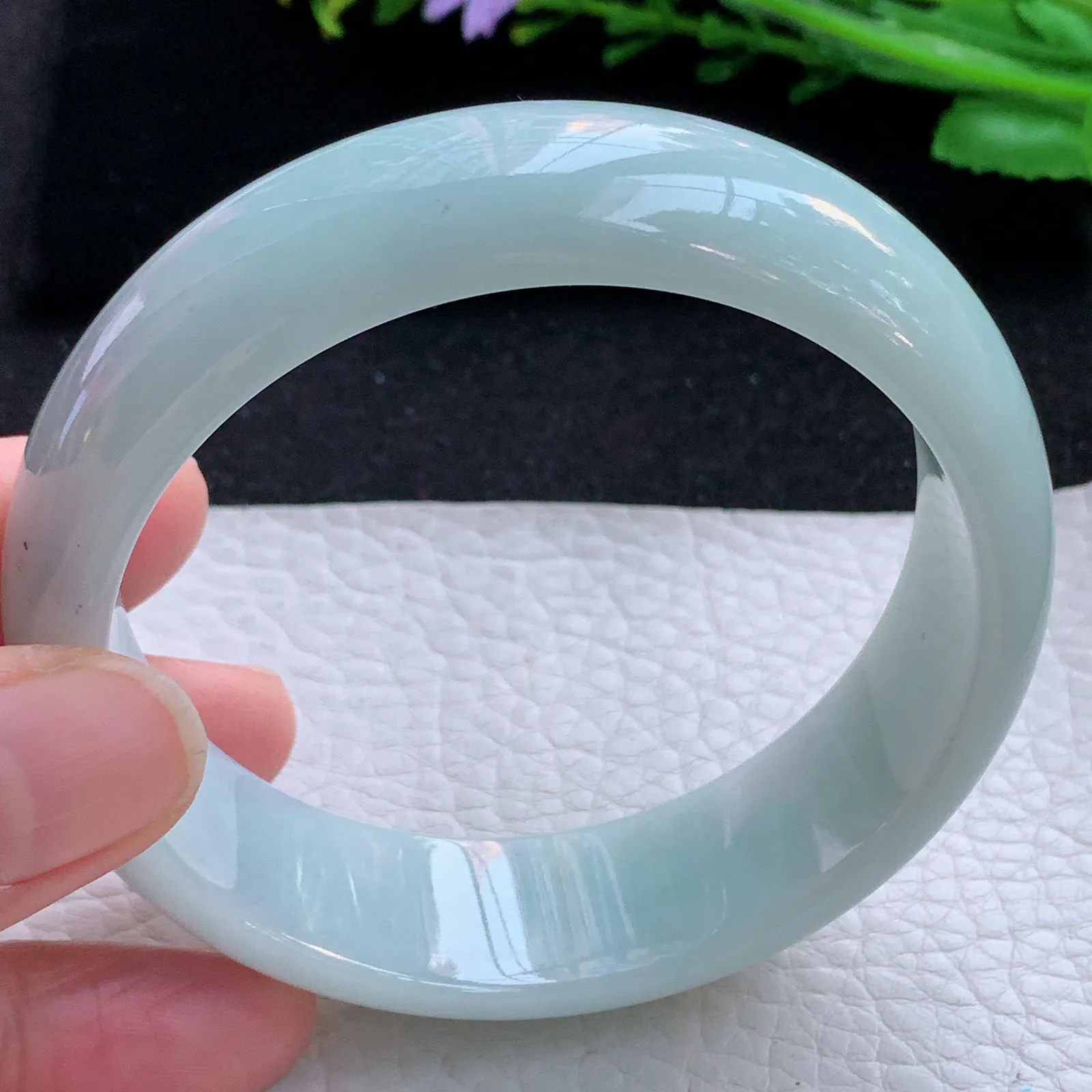 hy大圈口61.5*18.5*7.6轮胎镯 缅甸翡翠a货玉手镯浅绿大气宽边玉手环