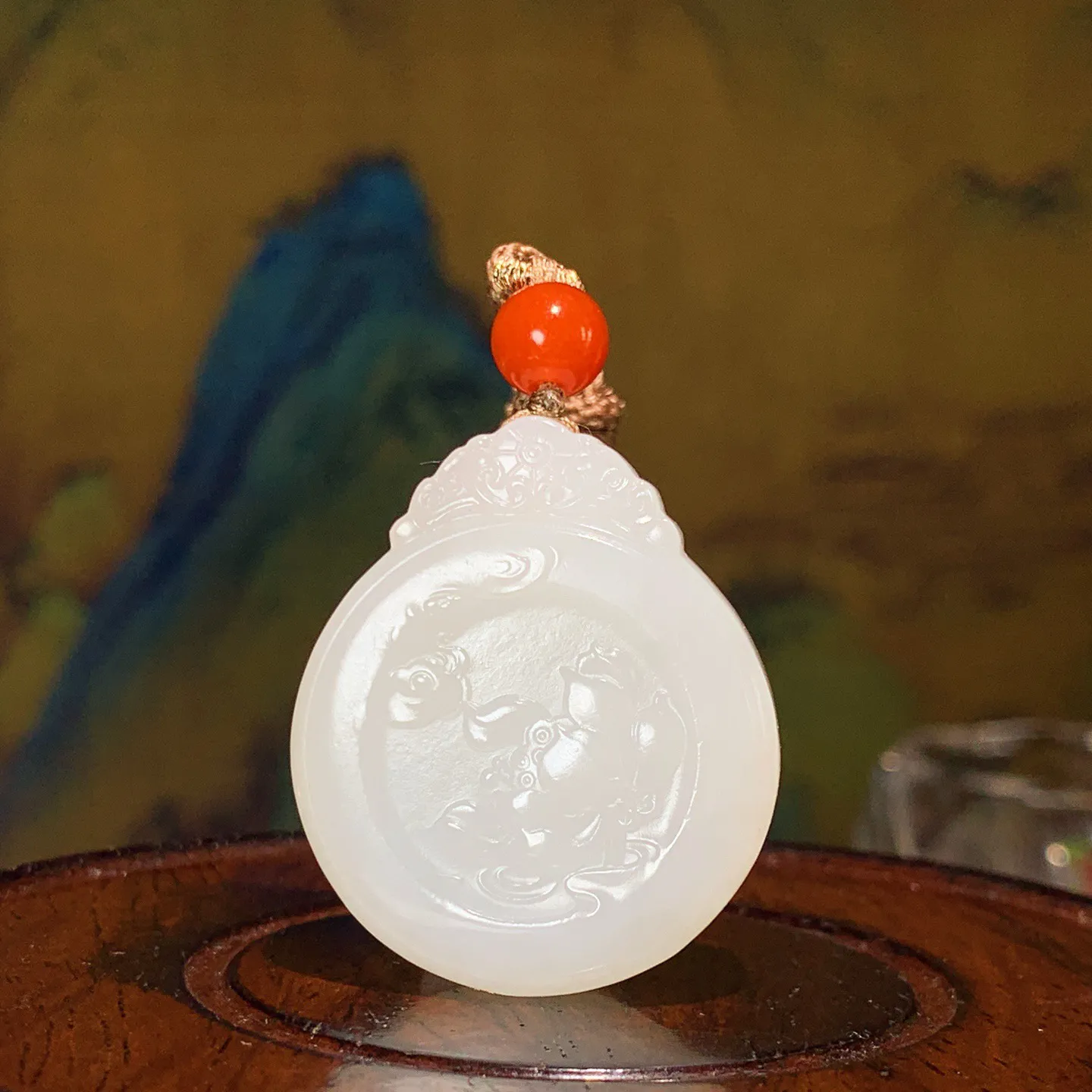 和田玉白玉佛引福来挂件。尺寸33/28/11.5重20克。玉质细腻油润。手推出油。品相大气。lt251125