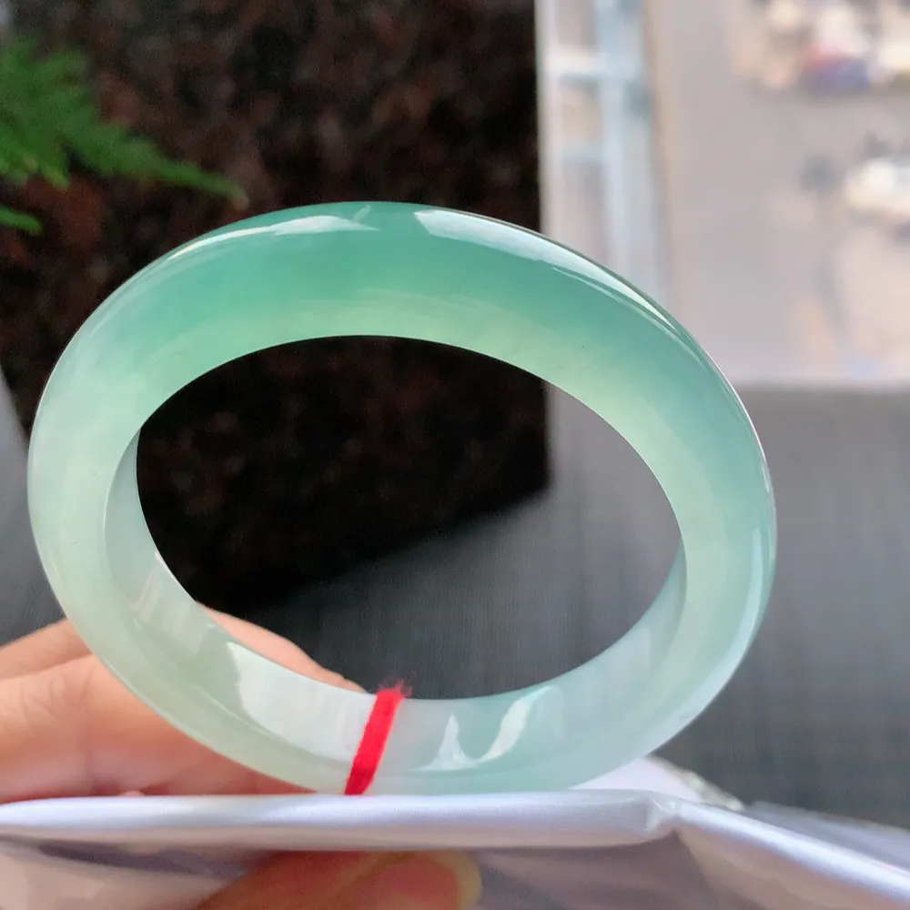 正圈高冰蓝水 无瑕 尺寸:55.5/11.7/8.8 种色俱佳