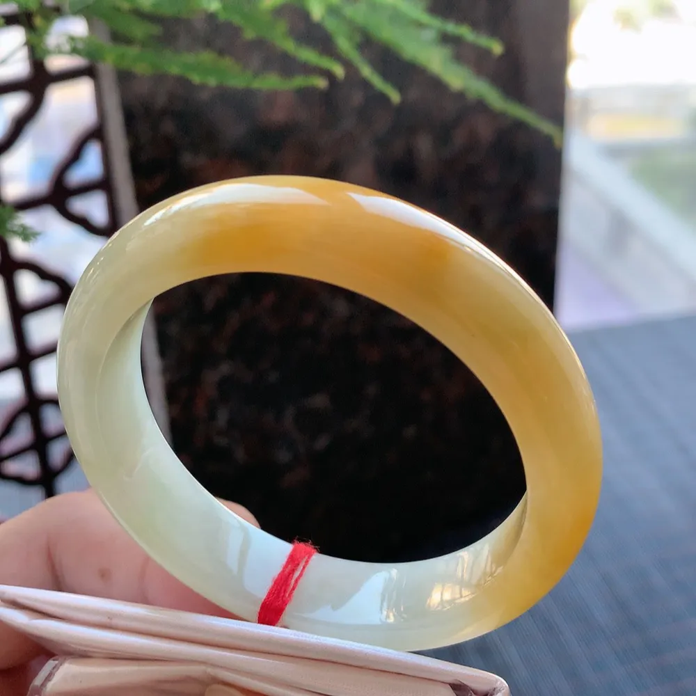 正圈一大节黄翡 无瑕 尺寸:53.9/13.1/8.2 超值