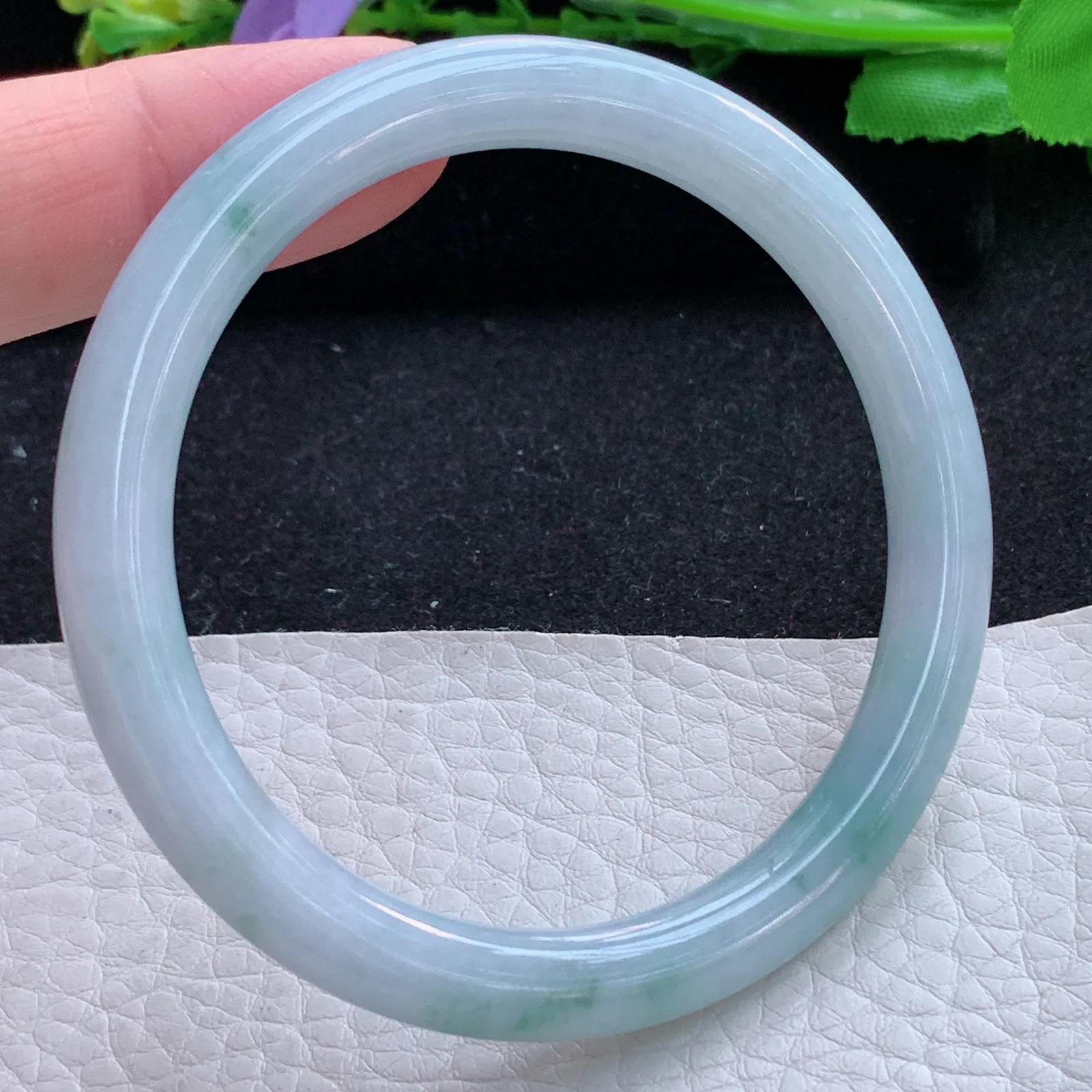 xx自然光54*6.8*7.6美人镯 缅甸翡翠a货玉手镯飘花圆条玉手环 叮当镯