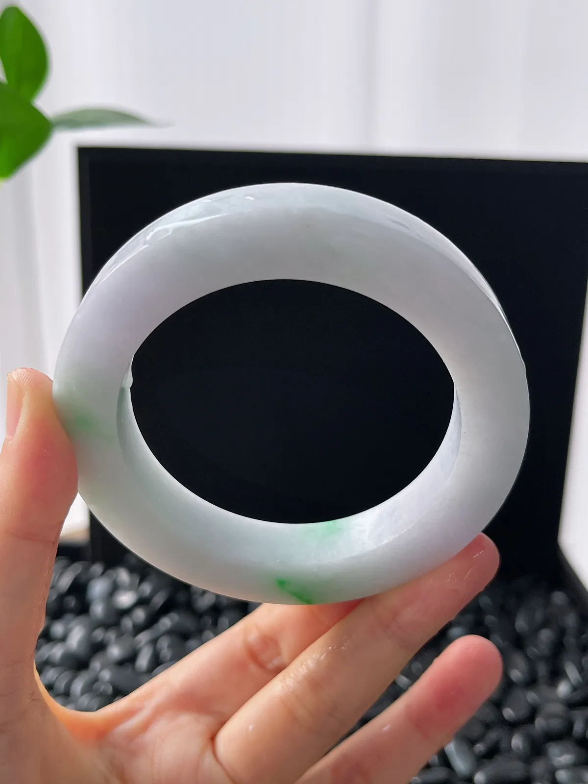 翡翠镯饼，⭕️正圈最大做63，圆条最大做59；最小做57.6