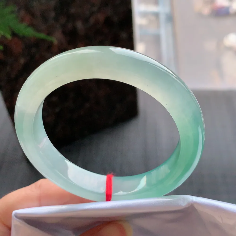 正圈高冰蓝水 无瑕 尺寸:55.5/11.7/8.8 种色俱佳