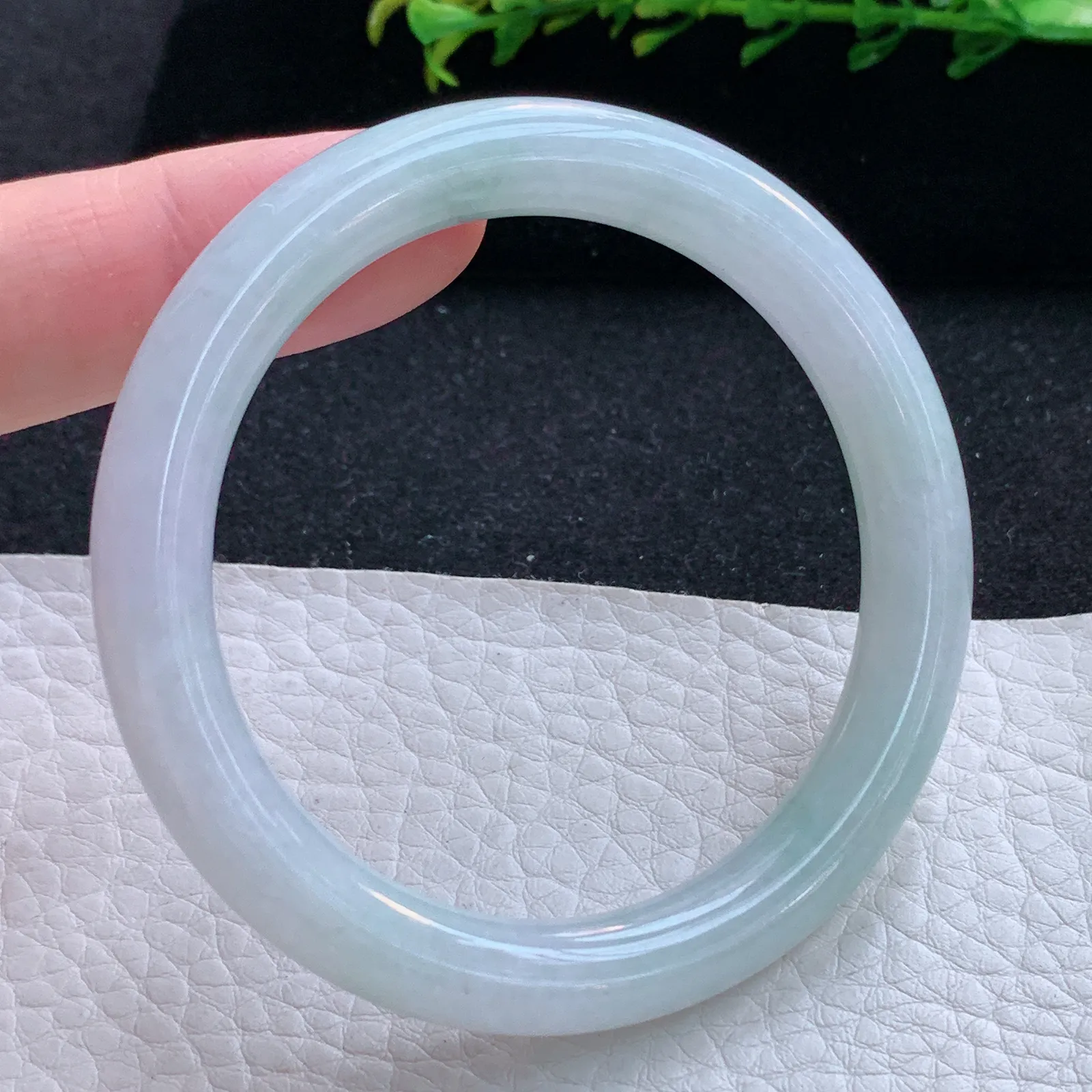 n小圈口51.5*8.5*8.2叮当镯 缅甸翡翠a货玉手镯浅绿圆条玉手环 美人镯