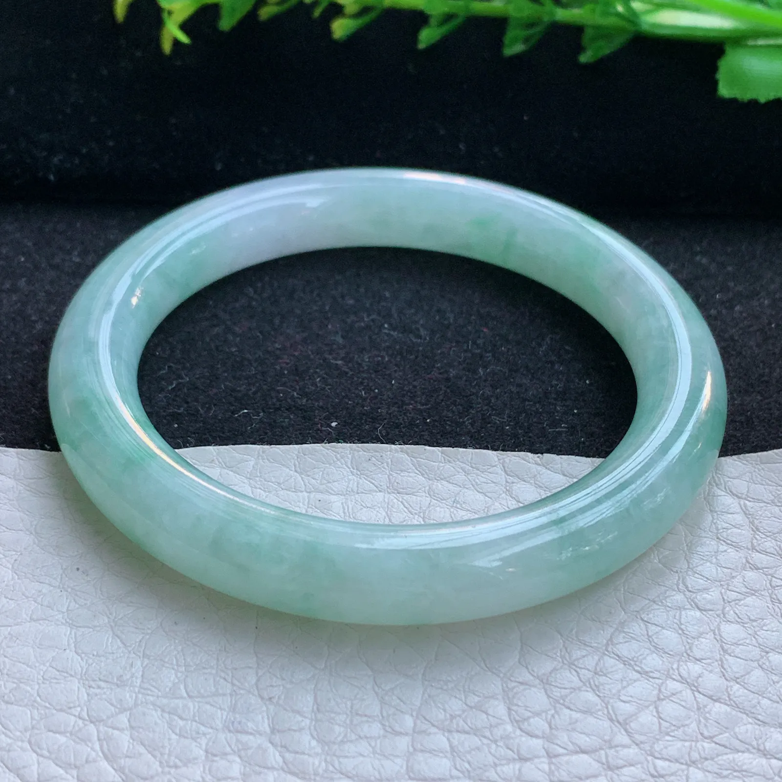 n小圈口52*8.5*8.8叮当镯 缅甸翡翠a货玉手镯飘花圆条玉手环 美人镯