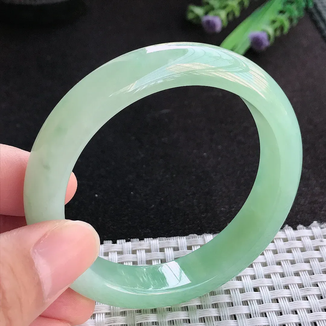 天然a货翡翠55/12.8/8.3老坑冰胶果冻冰晴满绿甜绿手镯宽边玉手镯