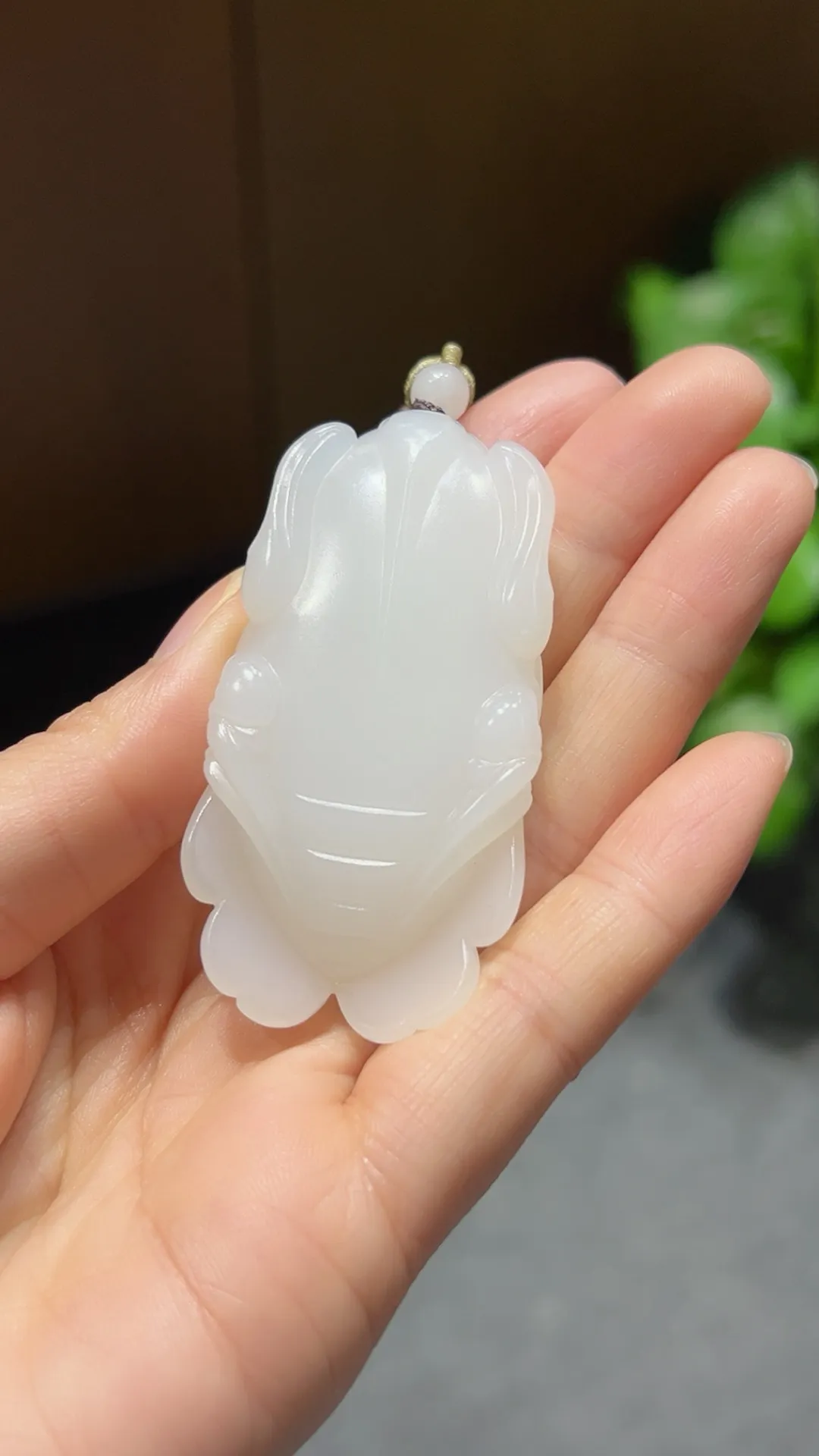 羊脂白细｜一鸣惊人

重51.7克 尺寸61*32*28m m