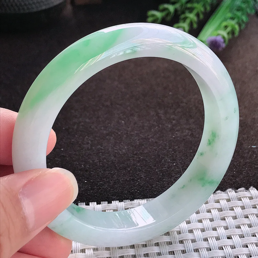 天然a货翡翠56.5/12.6/8.4老坑冰胶果冻飘绿手镯宽边玉手镯