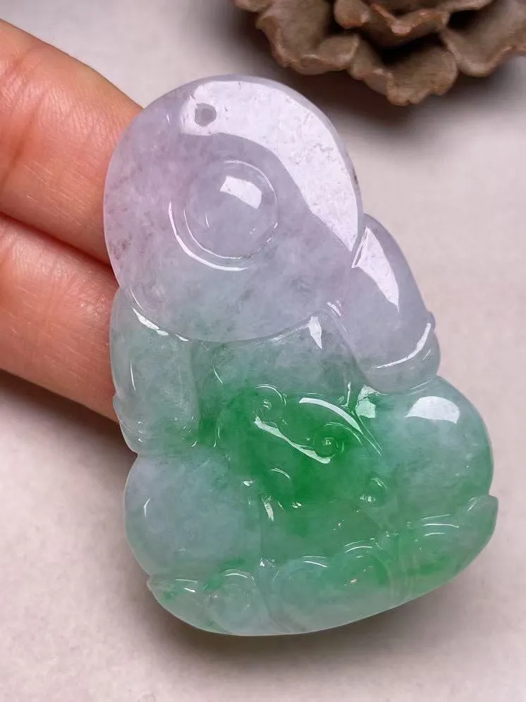 冰糯种飘绿【观音菩萨】吊坠，种水好，玉质细腻 ，卖相好.