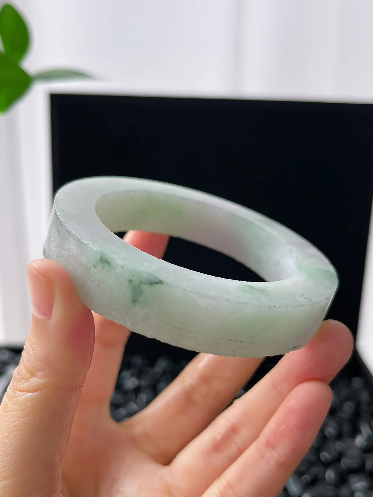 翡翠镯饼，⭕️正圈最大做57，圆条最大做53；最小做53.3