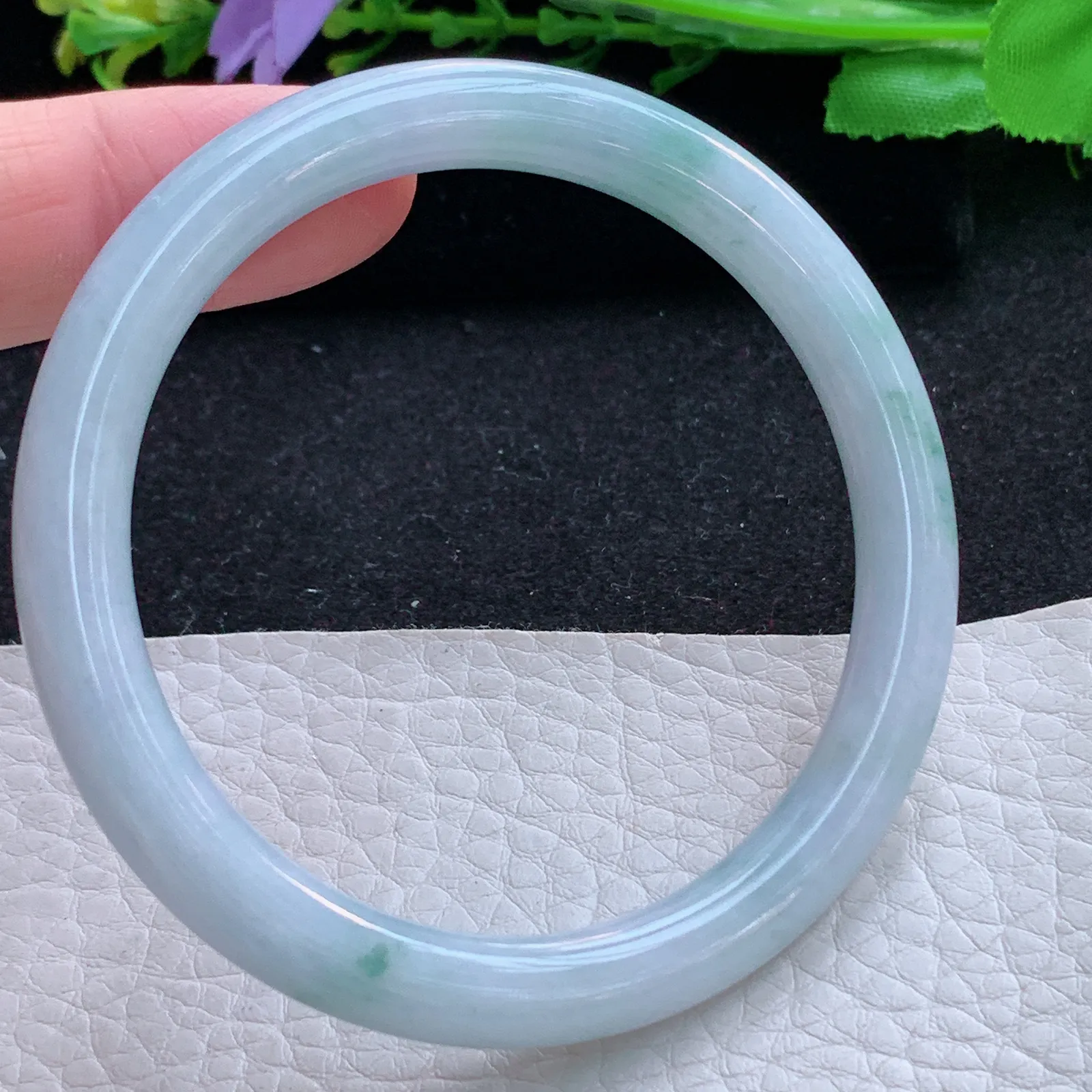 xx自然光54*6.8*7.6美人镯 缅甸翡翠a货玉手镯飘花圆条玉手环 叮当镯