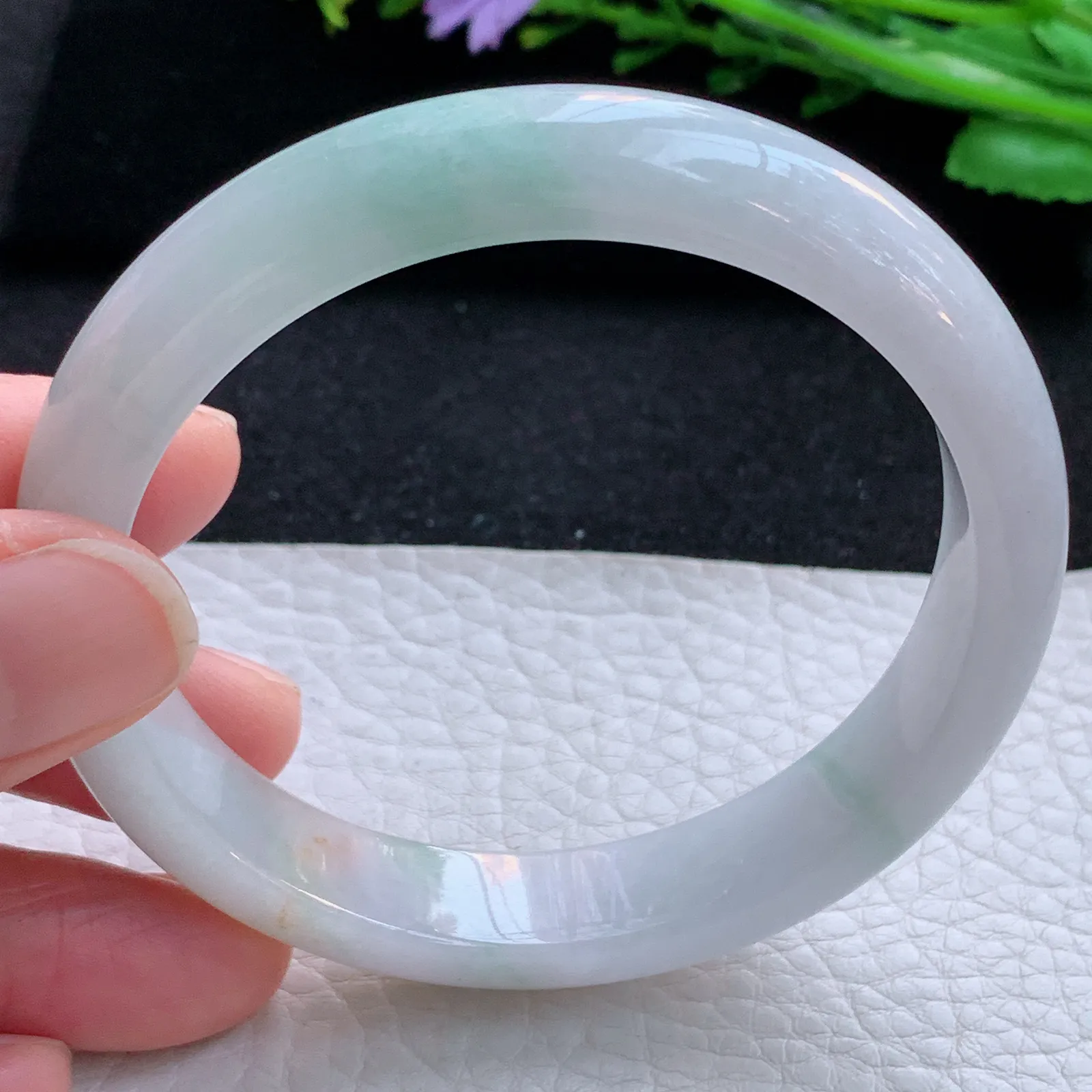 xc自然光58*12*7.6平安镯 缅甸翡翠a货玉手镯三彩秀气宽边玉手环