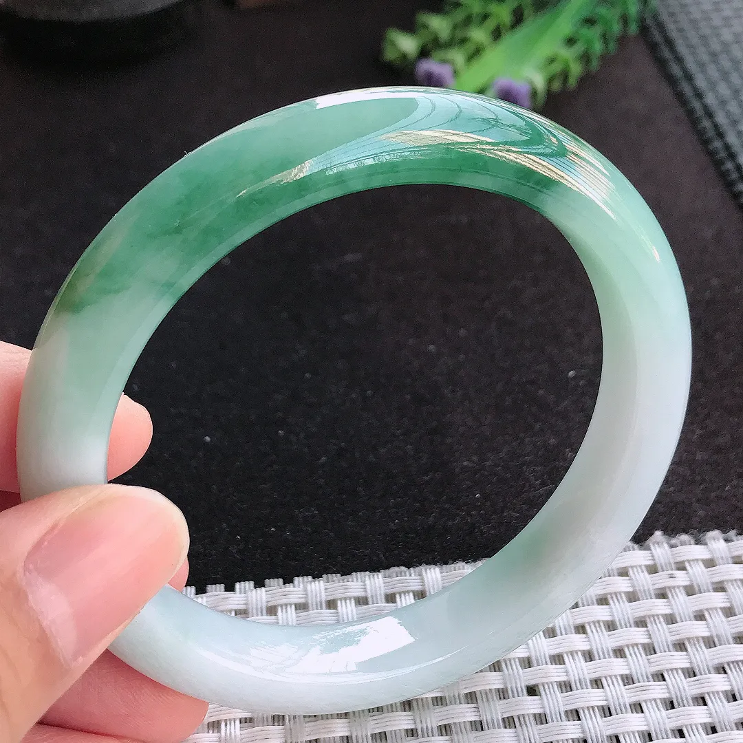 天然a货翡翠61/11.6/9老坑冰润水灵大圈口飘花手镯宽边玉手镯