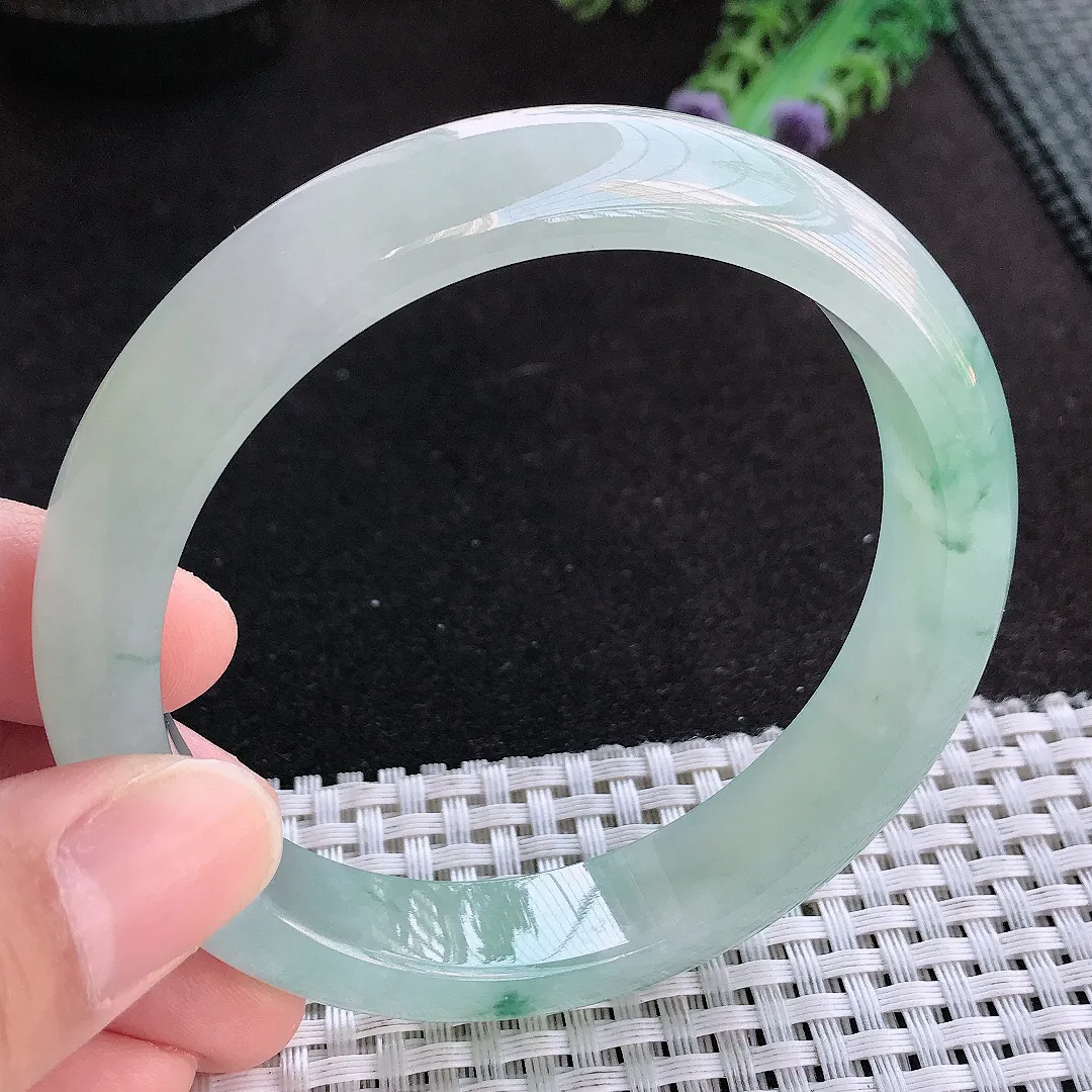 天然a货翡翠61.5/13.1/8.5老坑冰透果冻胶飘花手镯宽边玉手镯