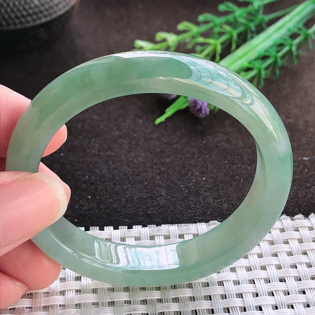 天然a货翡翠53.5/48/12/7.5老坑冰胶水灵满色油绿贵妃手镯玉手镯