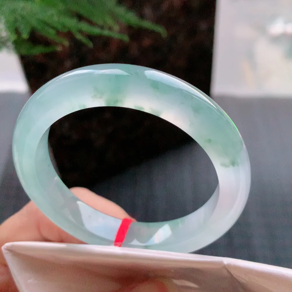 正圈冰玻飘花 无瑕 尺寸:52.3/11.1/8.2 花美 荧光闪闪