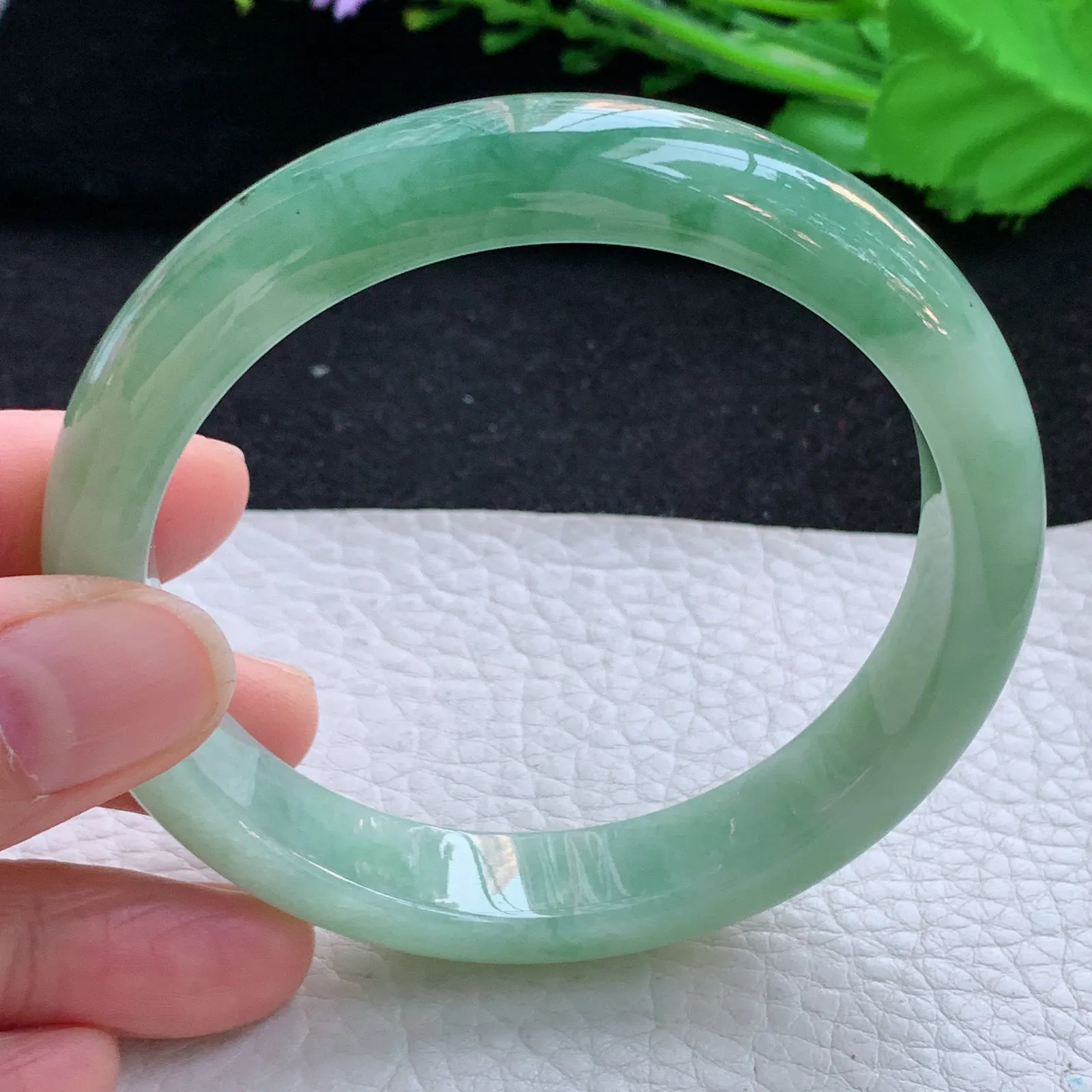 yh大圈口61.5*12.6*8招财镯 缅甸翡翠a货玉手镯半山水宽边玉手环
