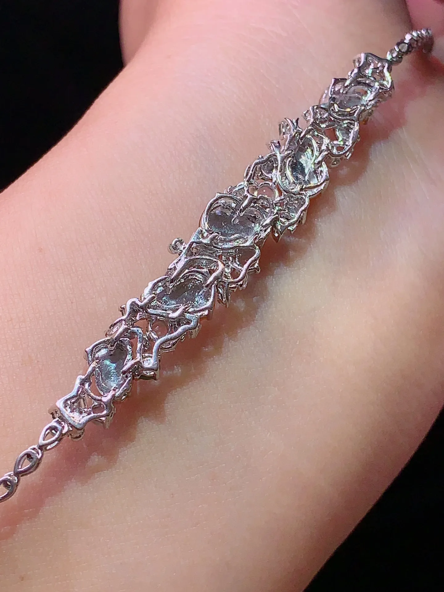 18k金钻镶嵌黄翡葫芦手链 玉质细腻 色泽清新艳丽 整体尺寸55.8*9*5.3