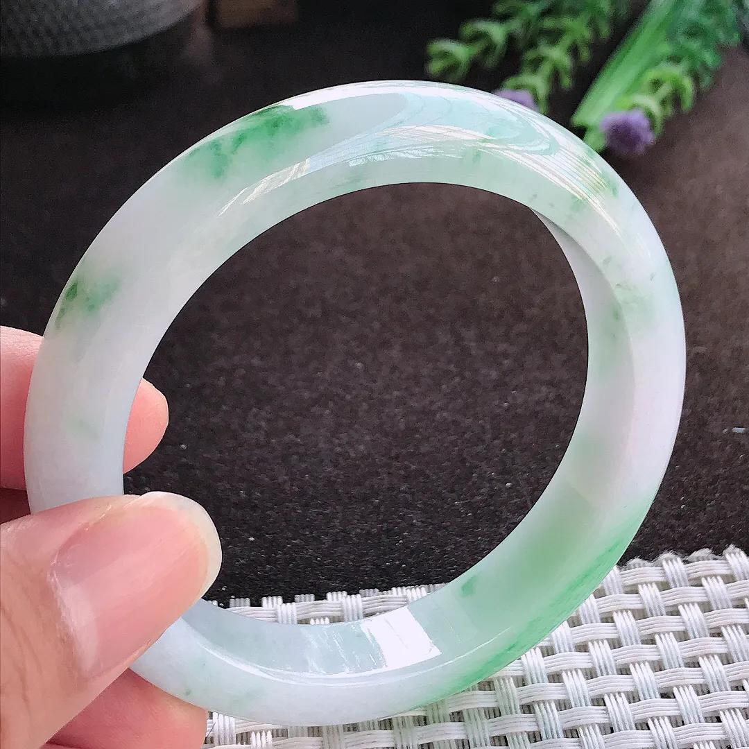 天然a货翡翠56.5/12.6/8.4老坑冰胶果冻飘绿手镯宽边玉手镯