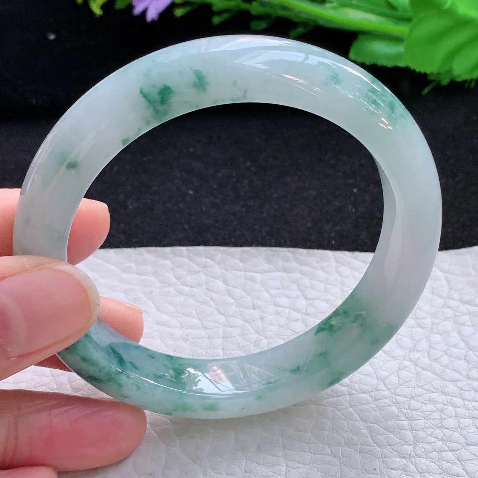 faa自然光56.8*12*9平安镯 缅甸翡翠a货玉手镯冰飘花宽边玉手环