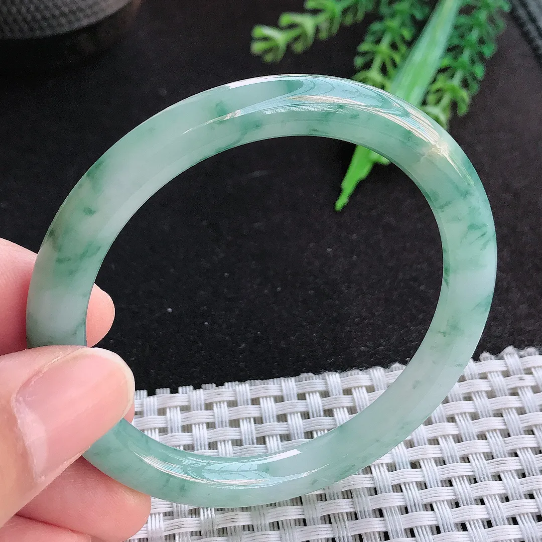 天然a货翡翠54.5/7.4/8老坑冰润起胶飘花圆条手镯玉手镯