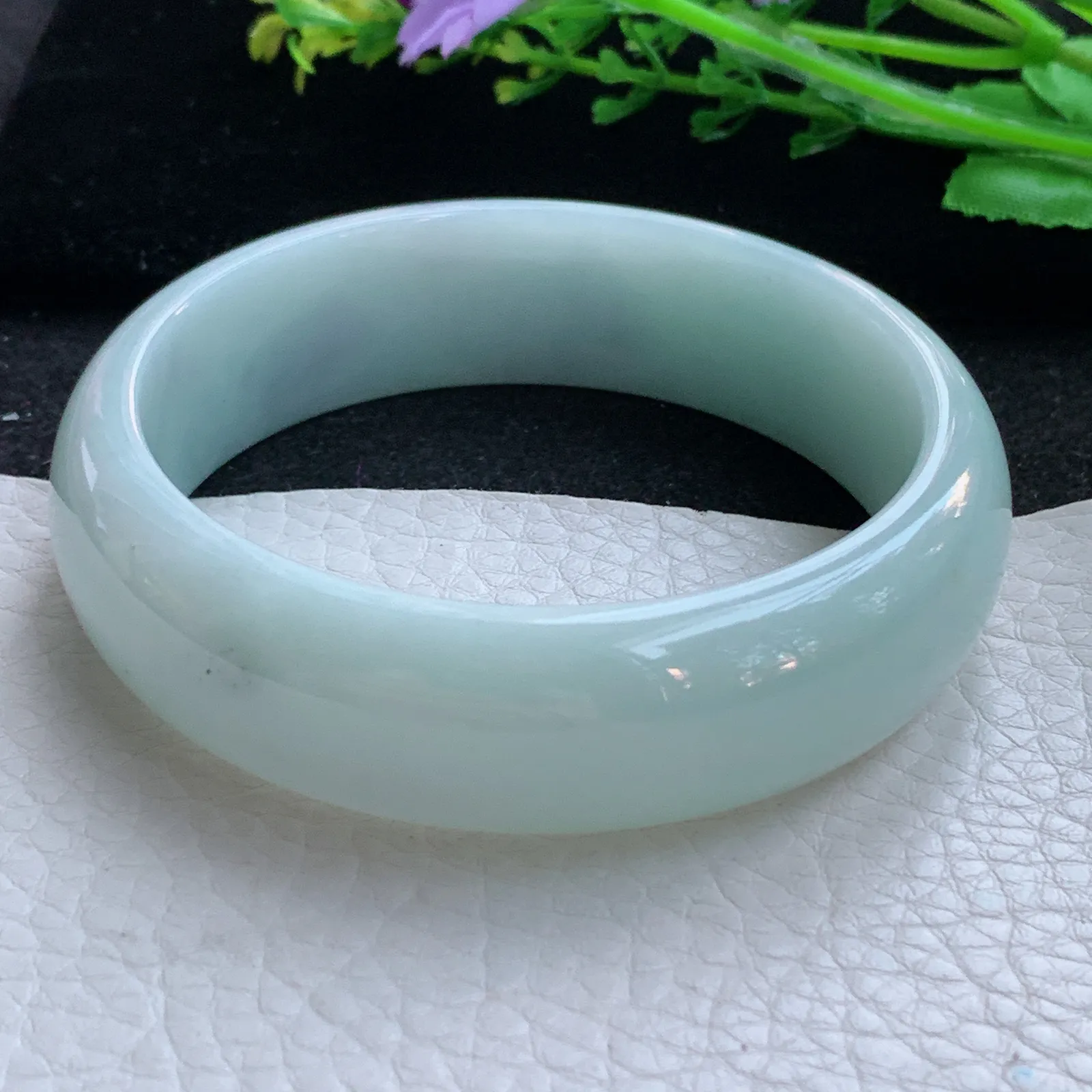 hy大圈口61.5*18.5*7.6轮胎镯 缅甸翡翠a货玉手镯浅绿大气宽边玉手环