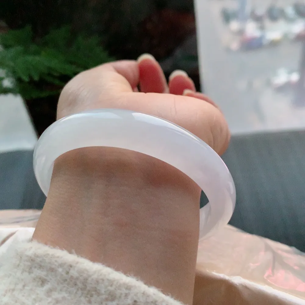 正圈高冰种 无瑕 尺寸:57.1/12.4/7.6 种水好🥰🥰