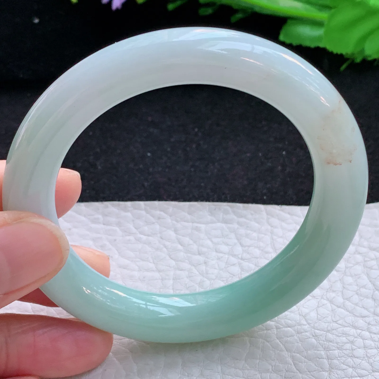 ss自然光54.5*10.9美人镯 缅甸翡翠a货玉手镯清新圆条玉手环 叮当镯