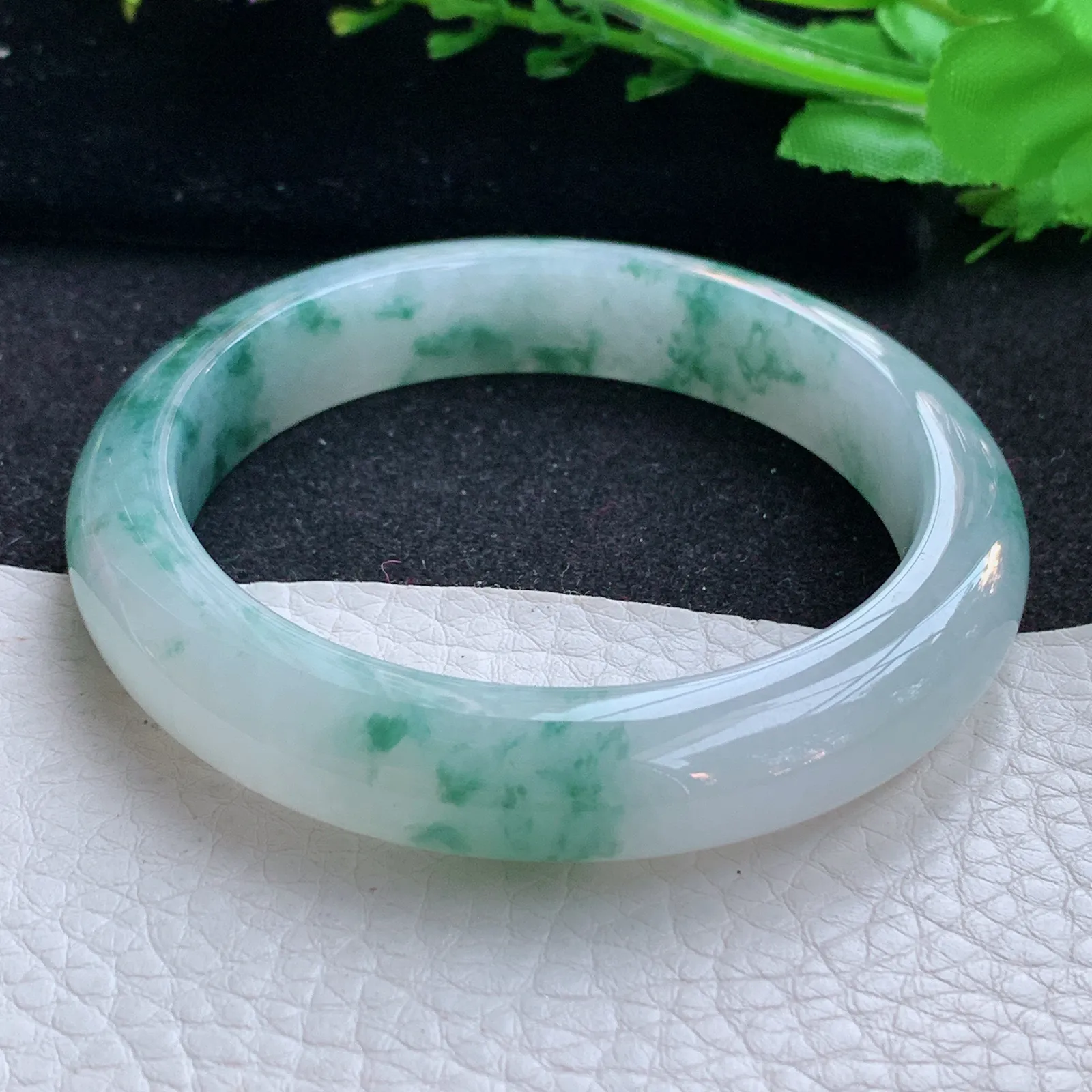 faa自然光56.8*12*9平安镯 缅甸翡翠a货玉手镯冰飘花宽边玉手环