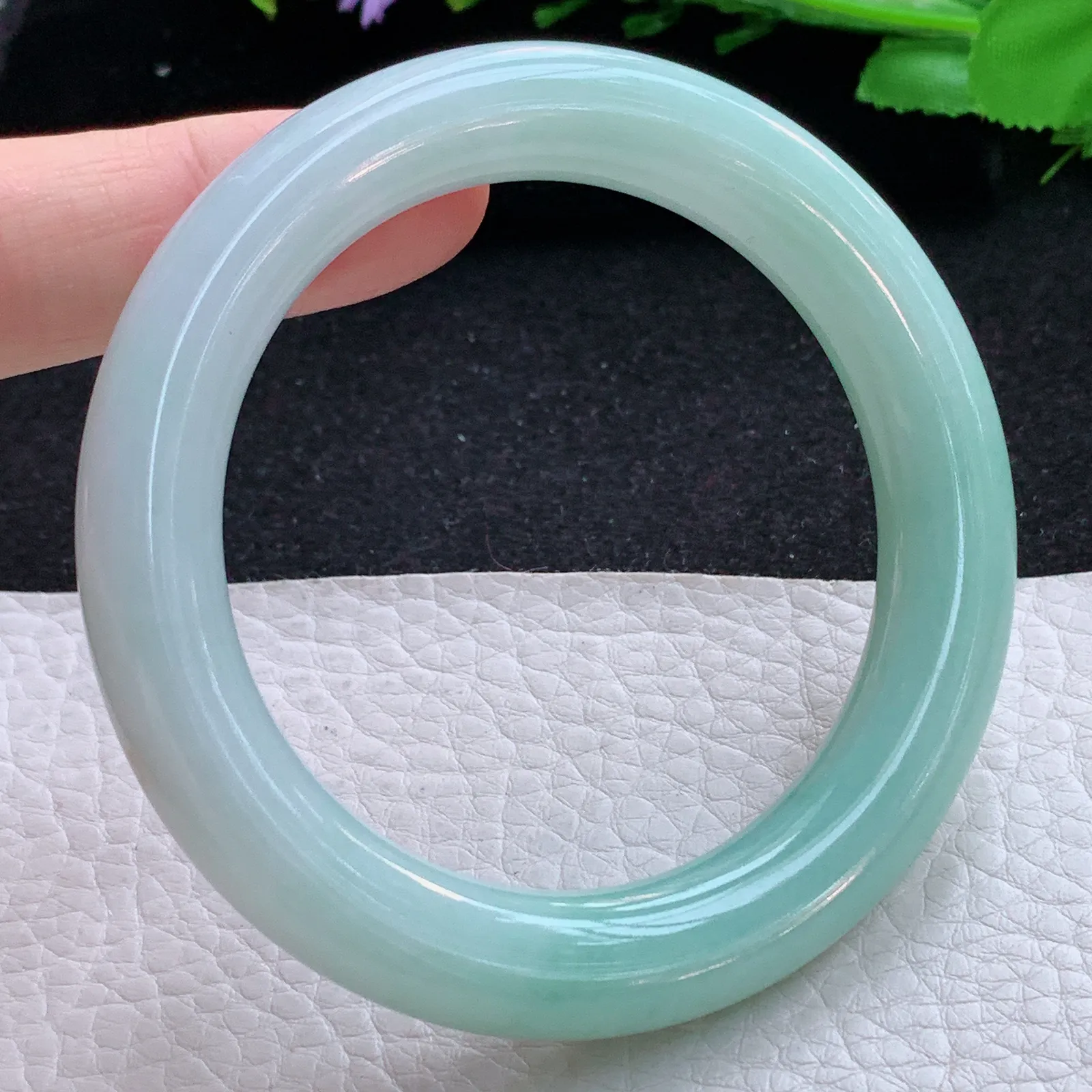 ss自然光54.5*10.9美人镯 缅甸翡翠a货玉手镯清新圆条玉手环 叮当镯