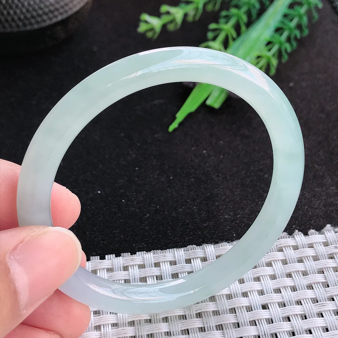 天然a货翡翠52.5/6.6/7.1老坑冰纯果冻胶冰晴圆条手镯细条玉手镯