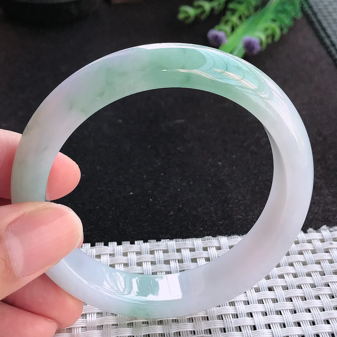 天然a货翡翠58.5/13.1/8.7老坑冰胶春带彩飘花手镯宽边玉手镯