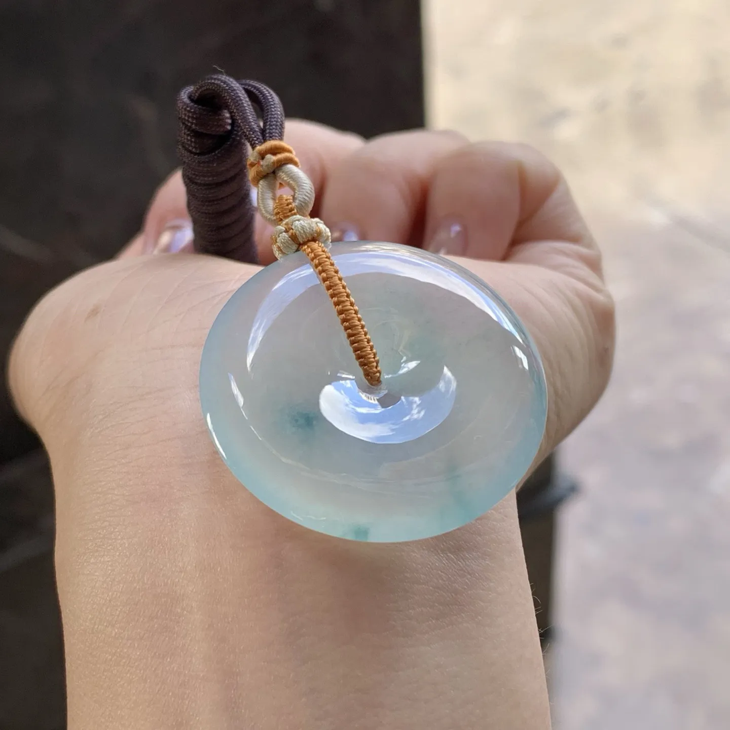 冰种飘花平安扣
平安顺遂～