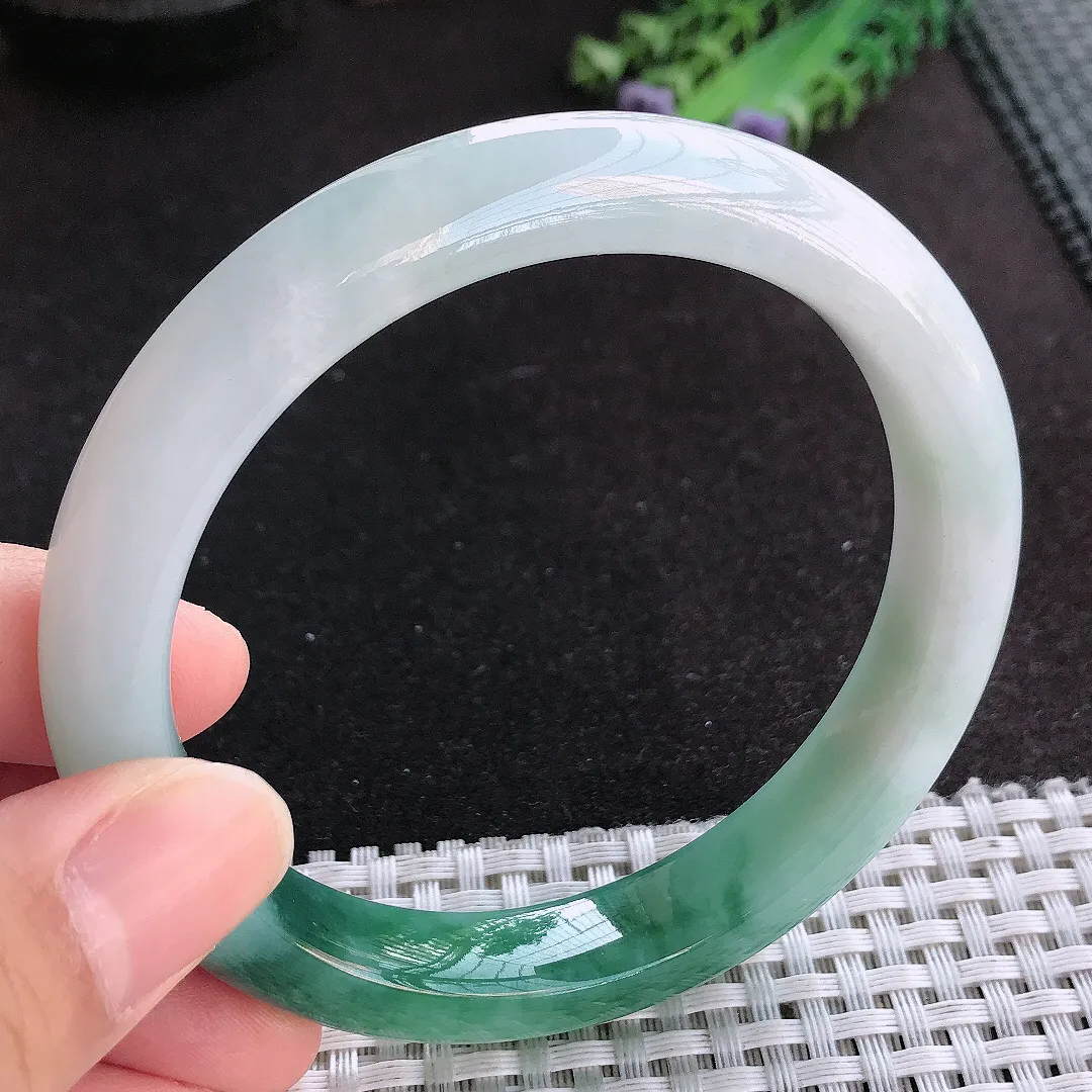 天然a货翡翠61/11.6/9老坑冰润水灵大圈口飘花手镯宽边玉手镯
