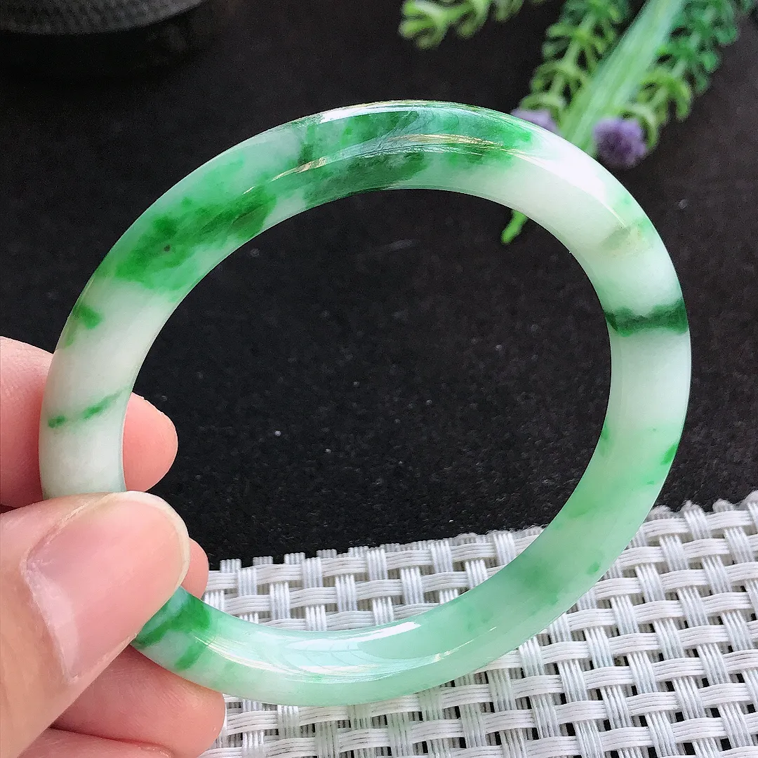 天然a货翡翠53.8/8.3/8.4老坑精美温润辣绿圆条手镯玉手镯