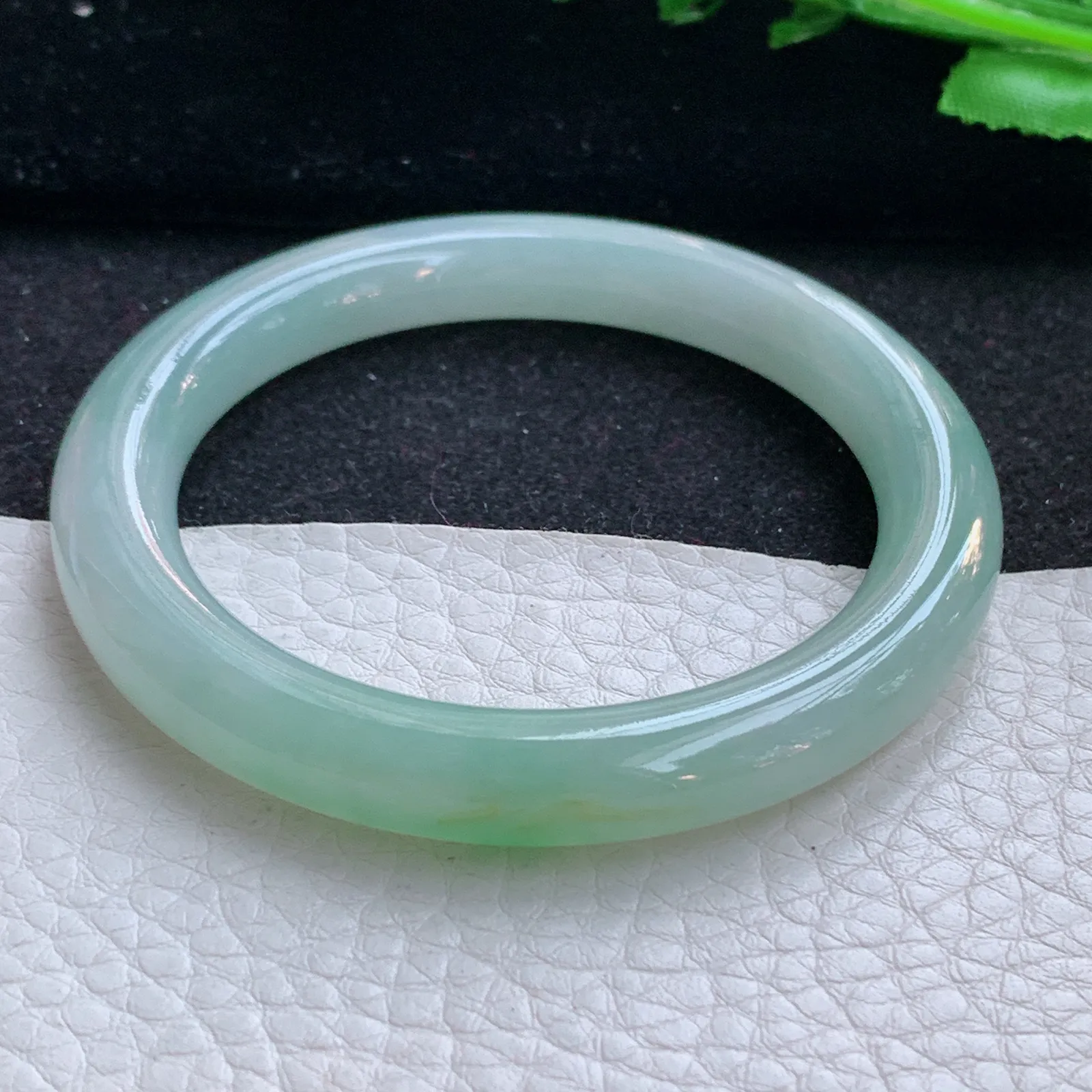 faa小圈口52.8*8.5叮当镯 缅甸翡翠a货玉手镯飘绿清新圆条玉手环 美人镯