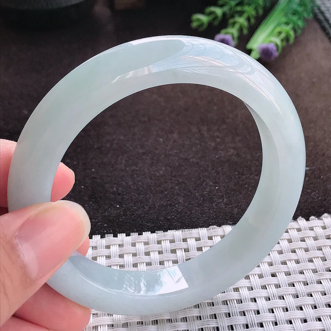 天然a货翡翠59/12.4/9.5老坑秀气冰胶天空蓝手镯宽边玉手镯