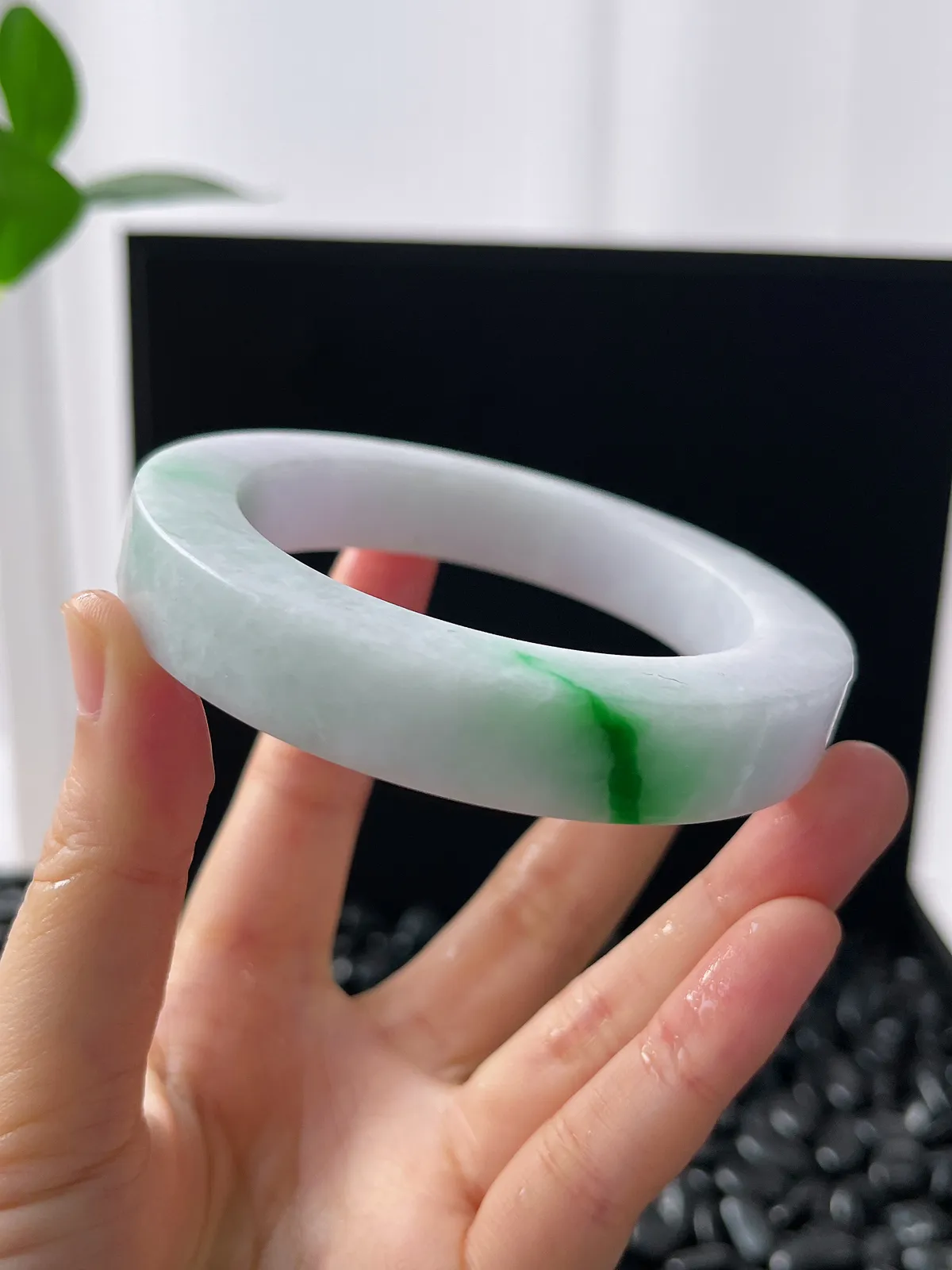 翡翠镯饼，⭕️正圈最大做63，圆条最大做59；最小做57.6