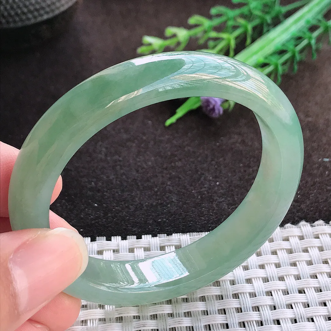 天然a货翡翠53.5/48/12/7.5老坑冰胶水灵满色油绿贵妃手镯玉手镯