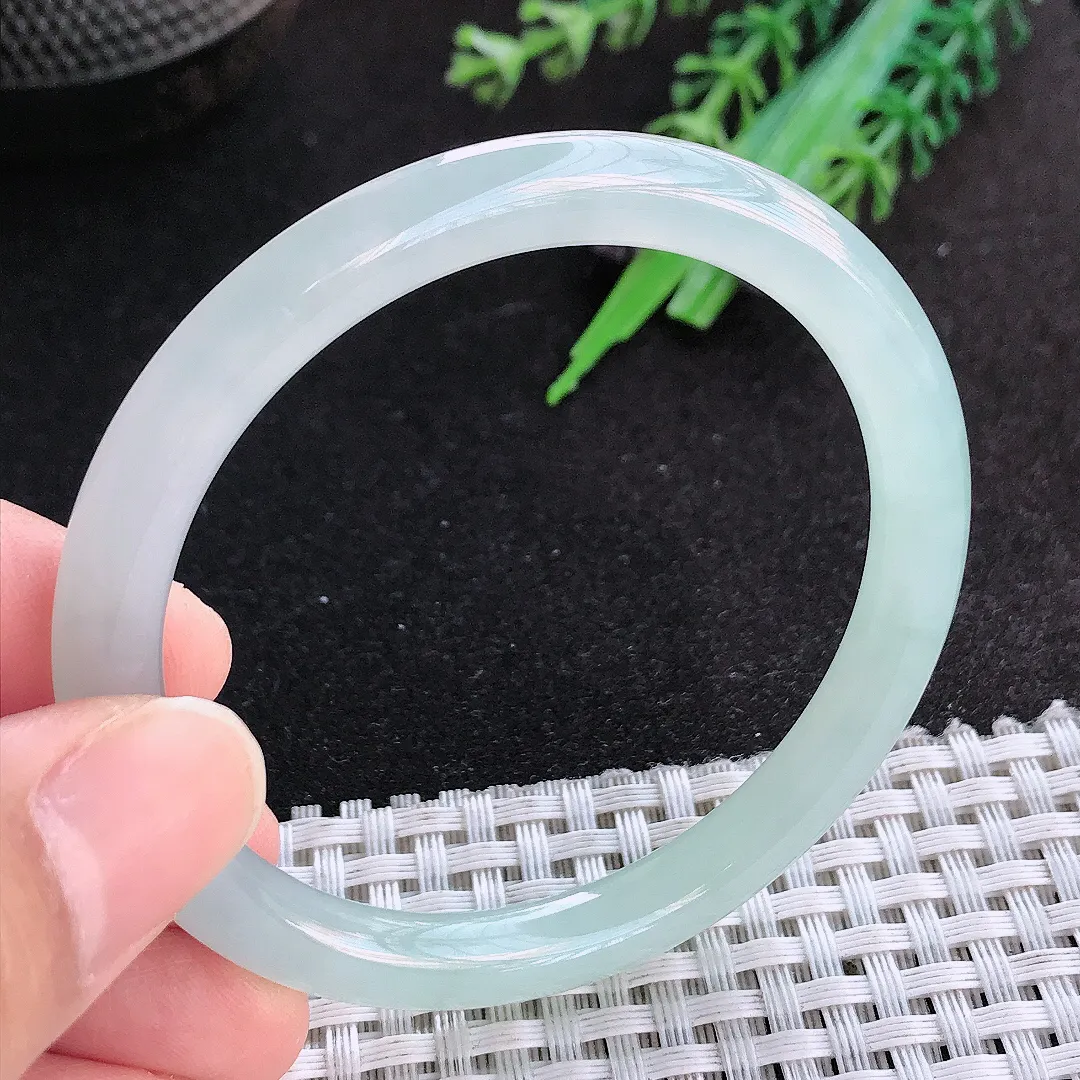 天然a货翡翠52.5/6.6/7.1老坑冰纯果冻胶冰晴圆条手镯细条玉手镯