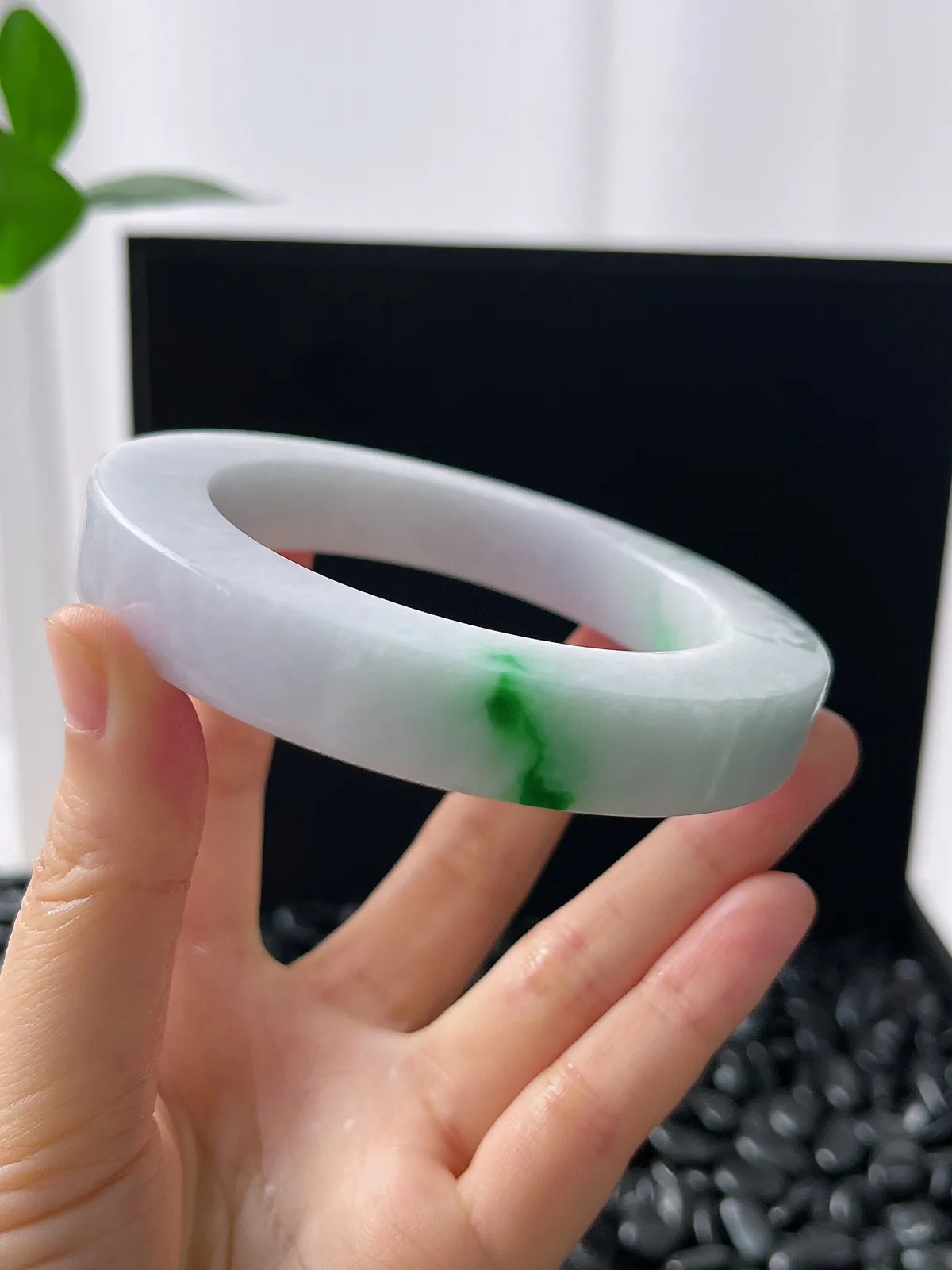 翡翠镯饼，⭕️正圈最大做70，圆条最大做66；最小做60.7