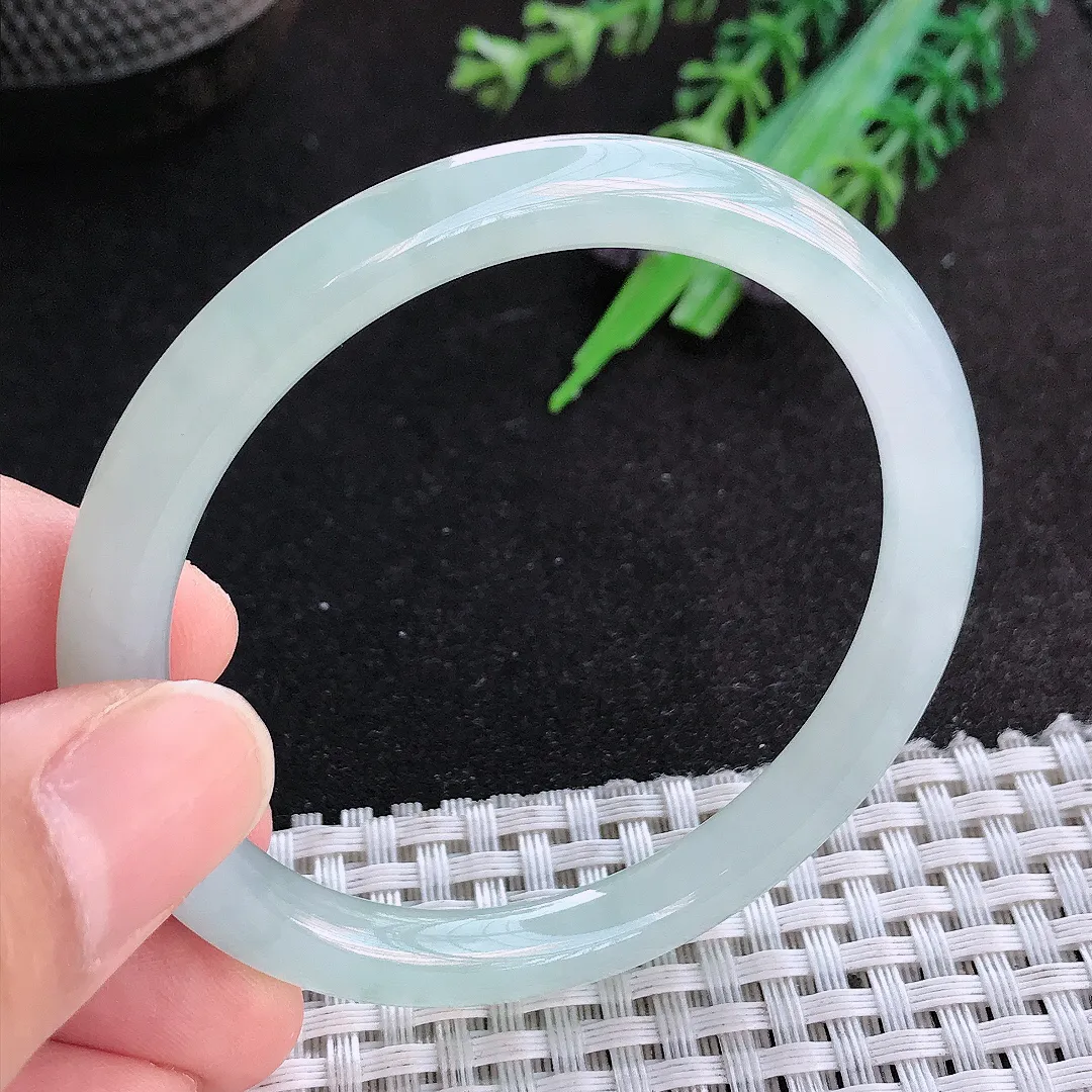 天然a货翡翠52.5/6.6/7.1老坑冰纯果冻胶冰晴圆条手镯细条玉手镯