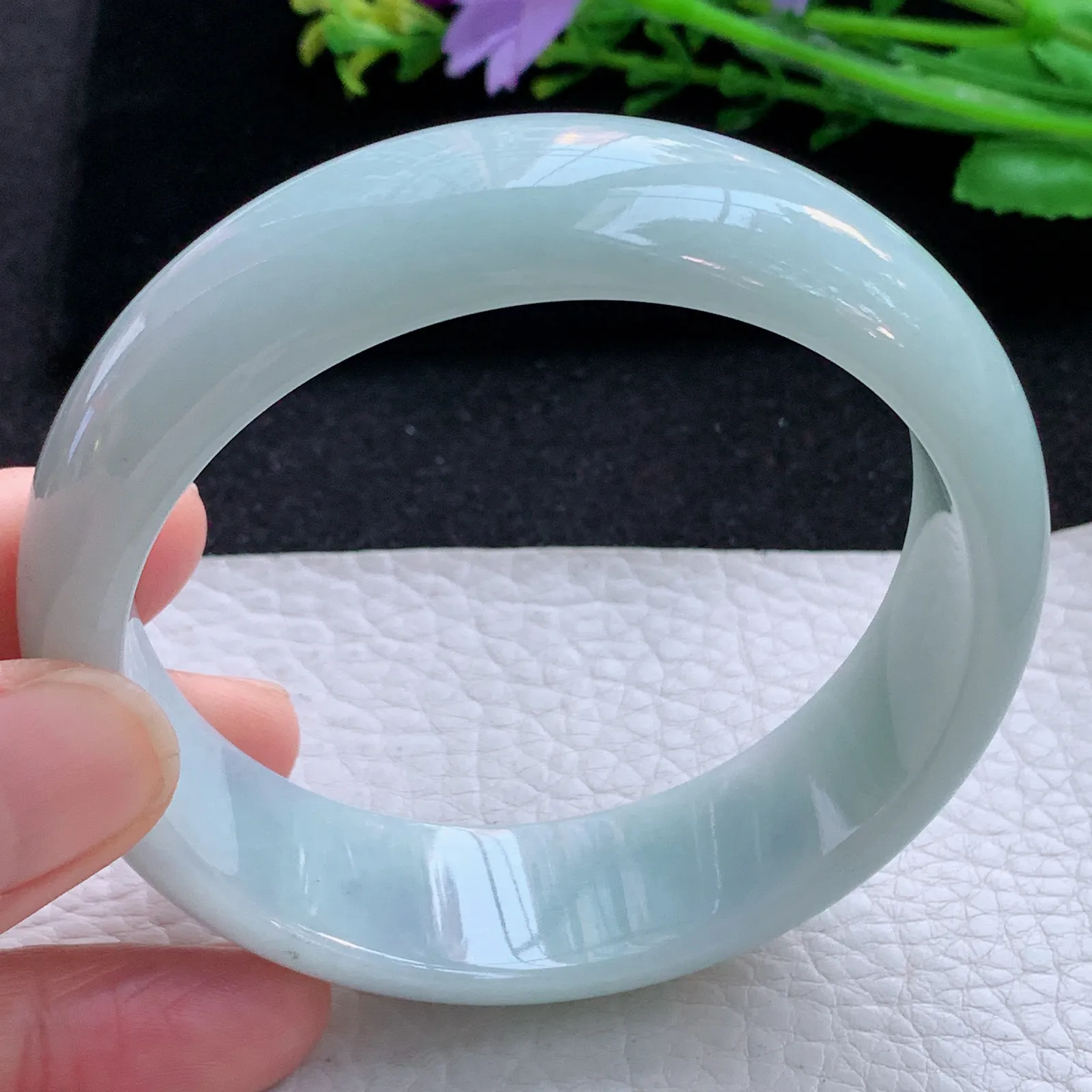 hy大圈口61.5*18.5*7.6轮胎镯 缅甸翡翠a货玉手镯浅绿大气宽边玉手环