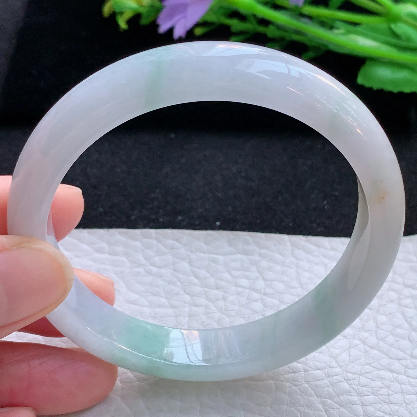 xc自然光58*12*7.6平安镯 缅甸翡翠a货玉手镯三彩秀气宽边玉手环