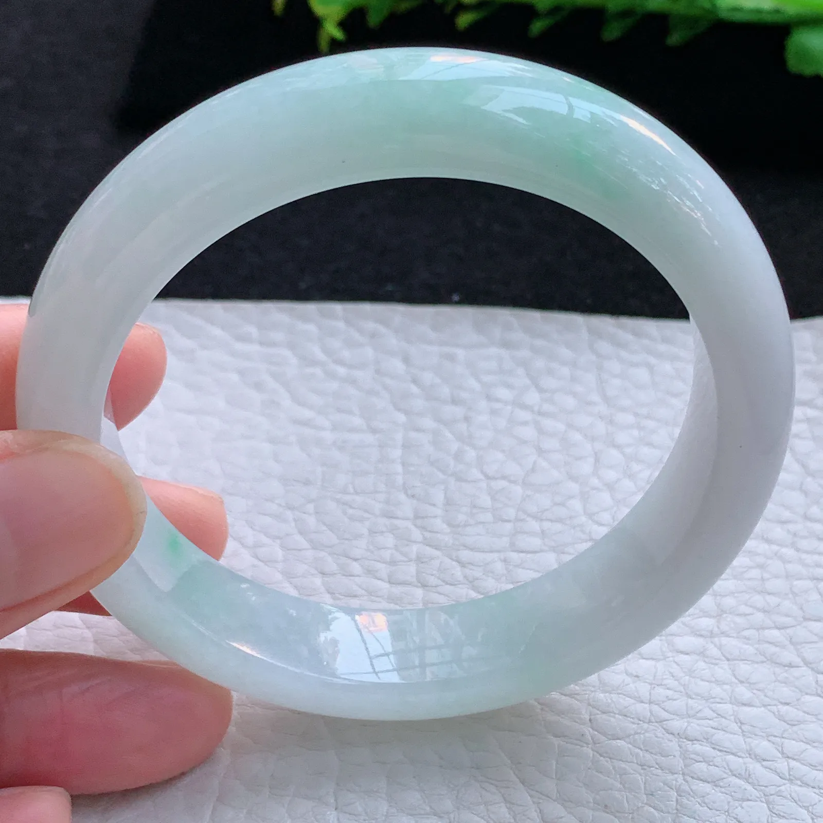 ay自然光56.5*12.8*8.5平安镯 缅甸翡翠a货玉手镯清新宽边玉手环