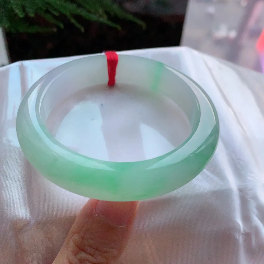 正圈冰阳绿 无瑕 尺寸:55.2/12.1/9.4 色好